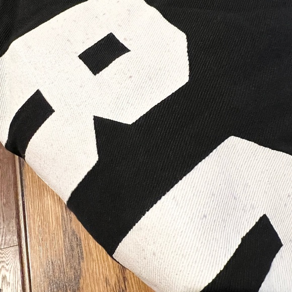 Oversized Button Up • ROCK & ROLL 🤘🏼 - Picture 9 of 9